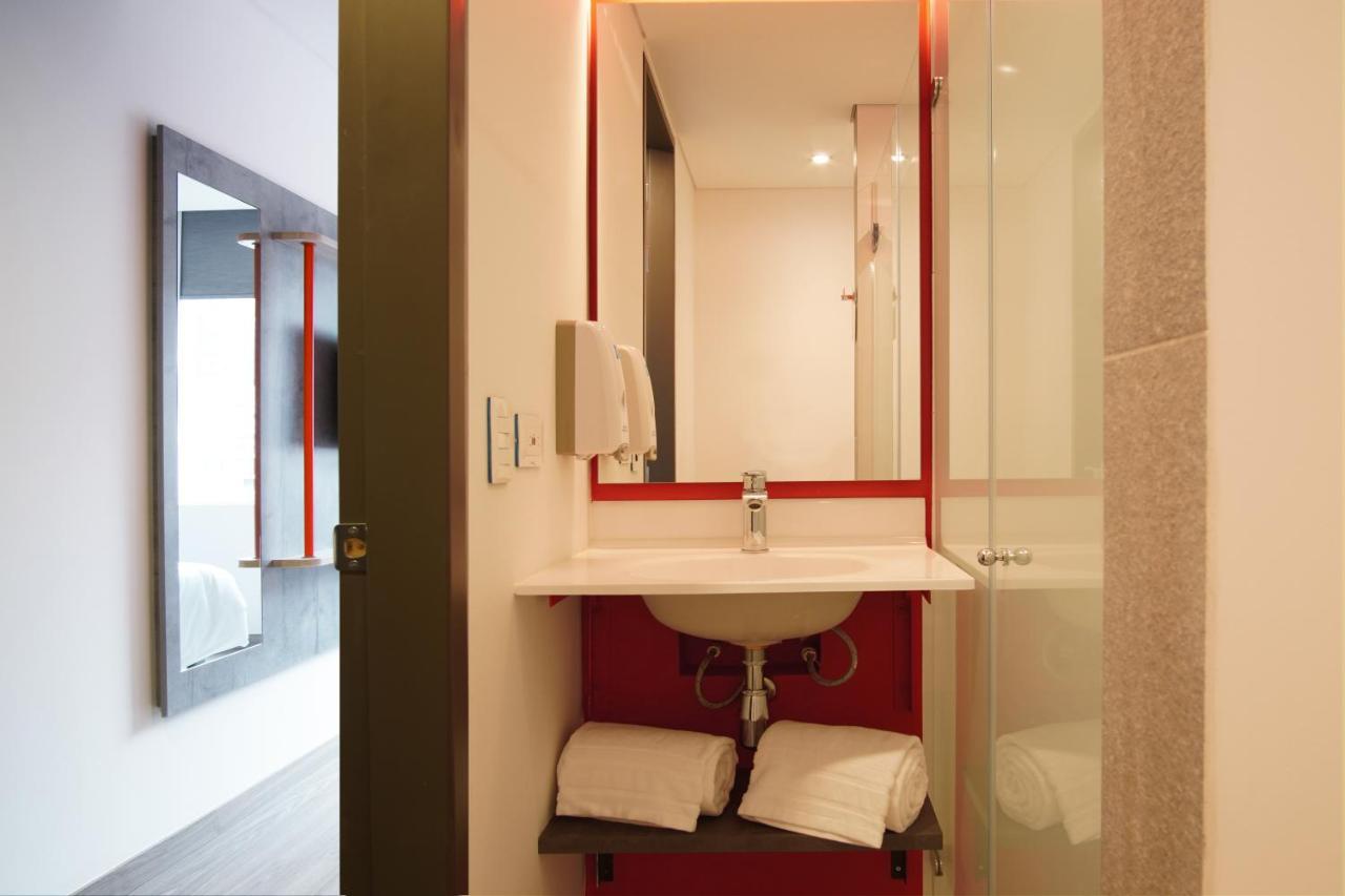 Ibis Budget Bogota Marly Eksteriør billede